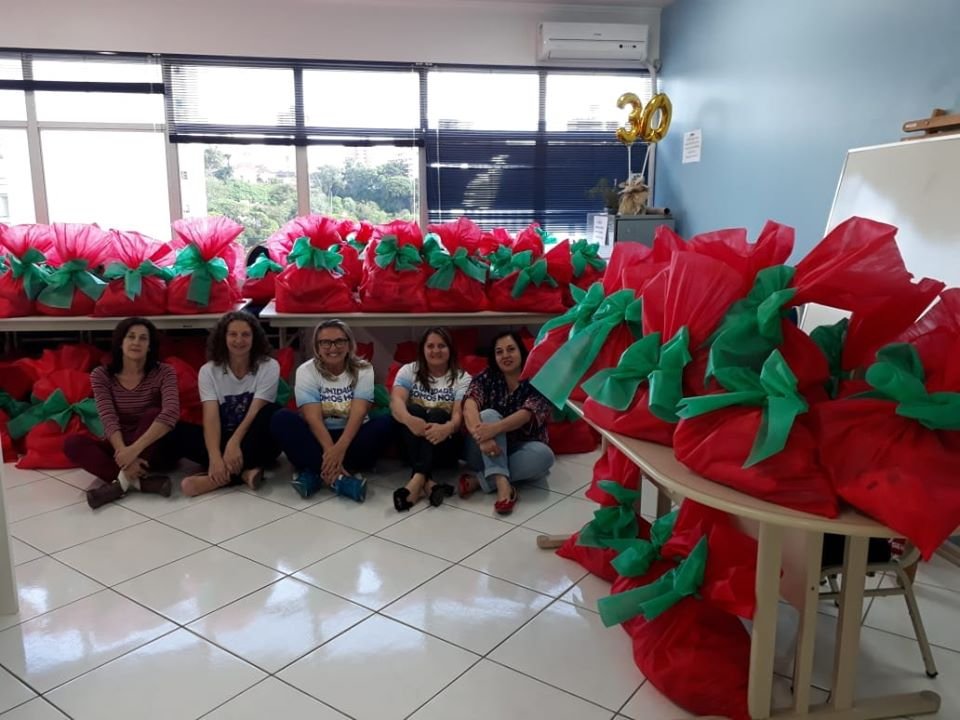 No momento, você está visualizando Sindiserp entrega donativos aos associados